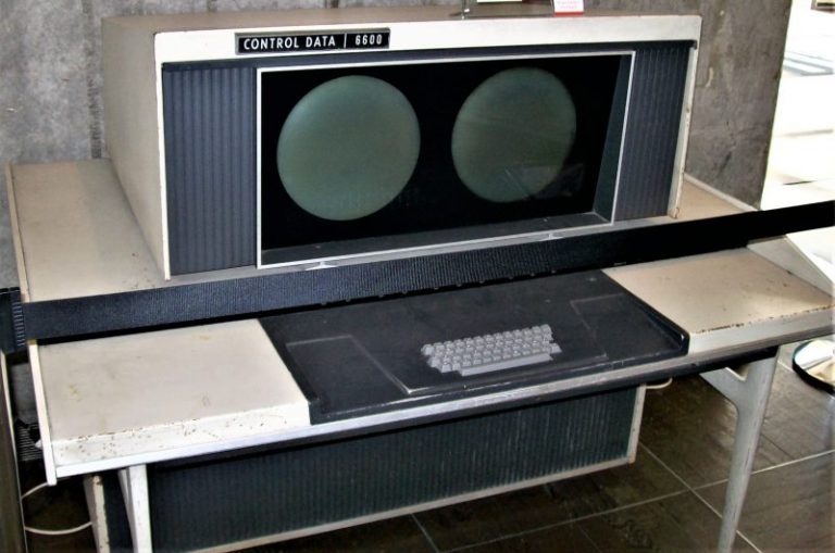 Sixth generation of computers What is, characteristics, inventors, computers